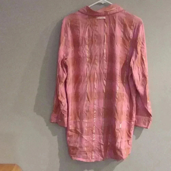 Victoria Secret women's medium pink with gold plaid button down sleep shirt - Picture 5 of 5